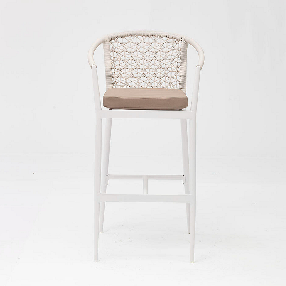 Diseño de nueva tecnología popular Marco de aluminio de ratán moderno Terraza Fiesta familiar Reposabrazos Ocio Silla de bar al aire libre