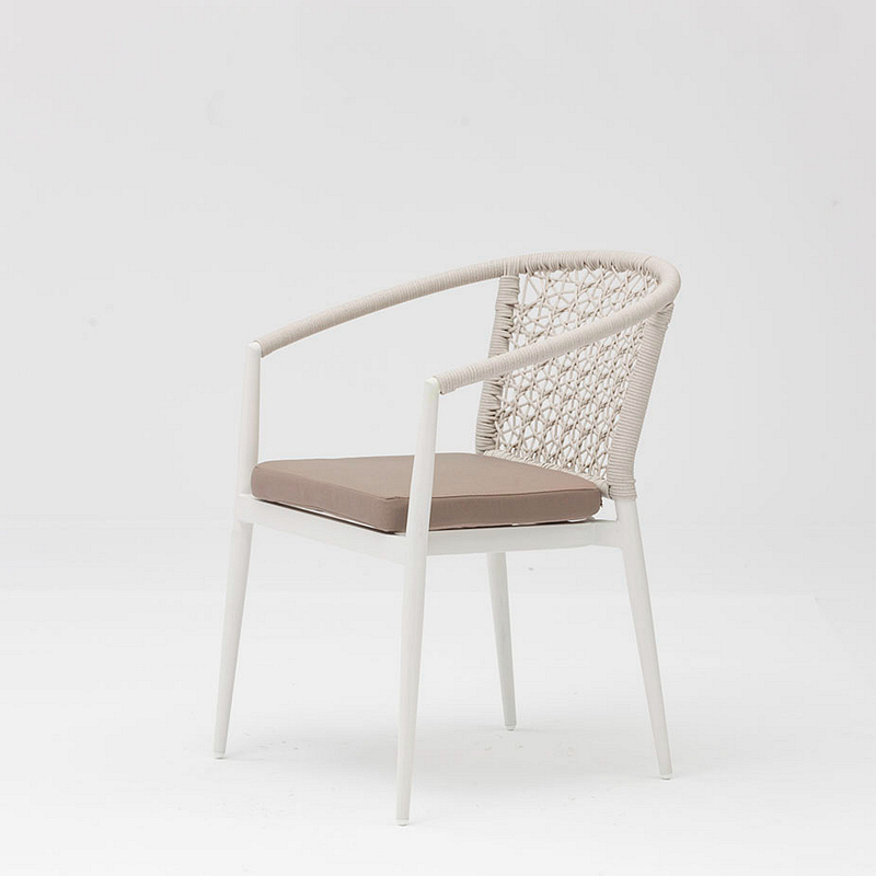 Diseño de nueva tecnología caliente Marco de aluminio de ratán moderno Jardín Terraza Playa Apoyabrazos Silla de ratán de ocio para exteriores