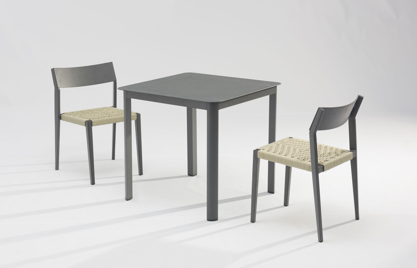 Nuevo y moderno dise&ntilde;o de arte de cuerda el&aacute;stico suave coj&iacute;n trasero de aluminio jard&iacute;n terraza playa silla de cuerda al aire libre