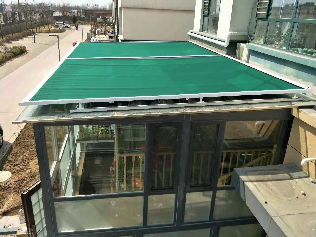 Toldo automático de aluminio motorizado eléctrico de la ventana del techo retráctil de encargo del patio del jardín al aire libre