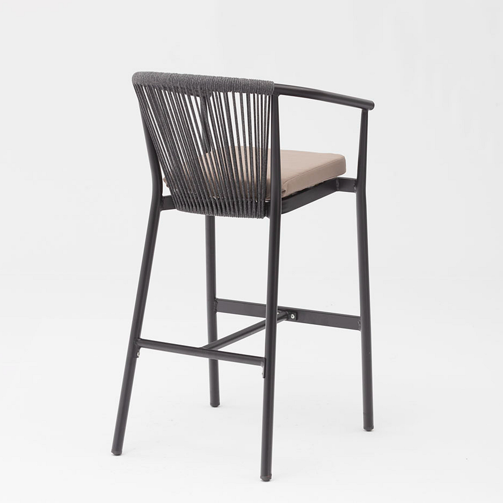 Moderno nuevo gran oferta diseño de arte de cuerda elástico suave cojín trasero aluminio terraza fiesta Pub silla de barra de cuerda al aire libre