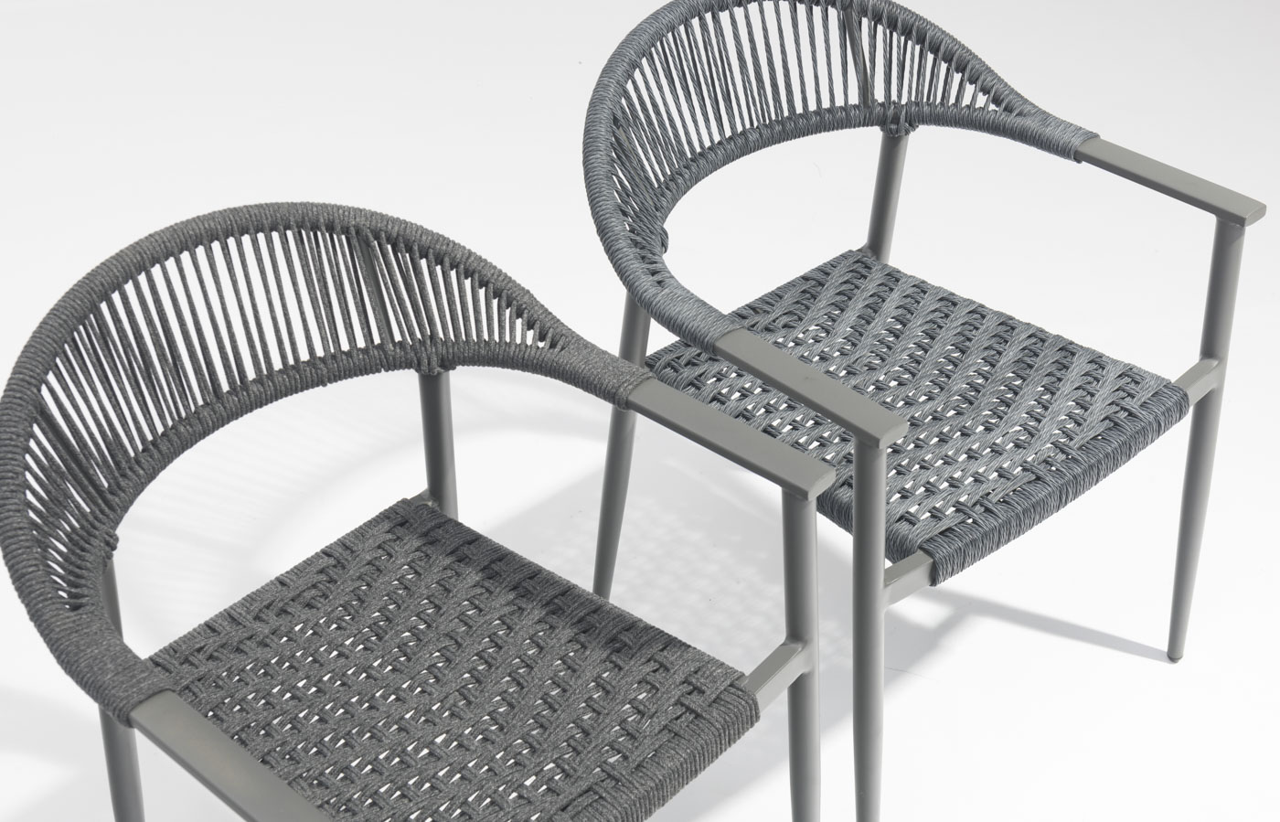 Nuevo dise&ntilde;o moderno Durable Cuerda suave el&aacute;stica Estructura de aluminio trenzado Terraza Jard&iacute;n Silla de cuerda al aire libre
