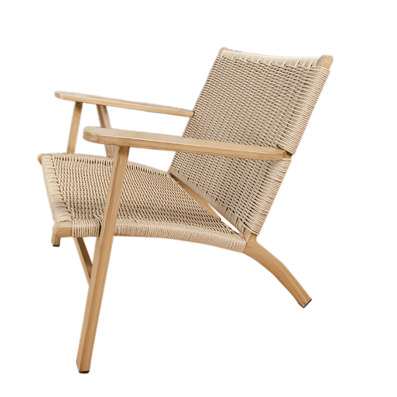 Balcón de casa tranquilamente al aire libre Café Biblioteca Mesas y sillas tranquilas Muebles de ratán tejidos de colores cálidos