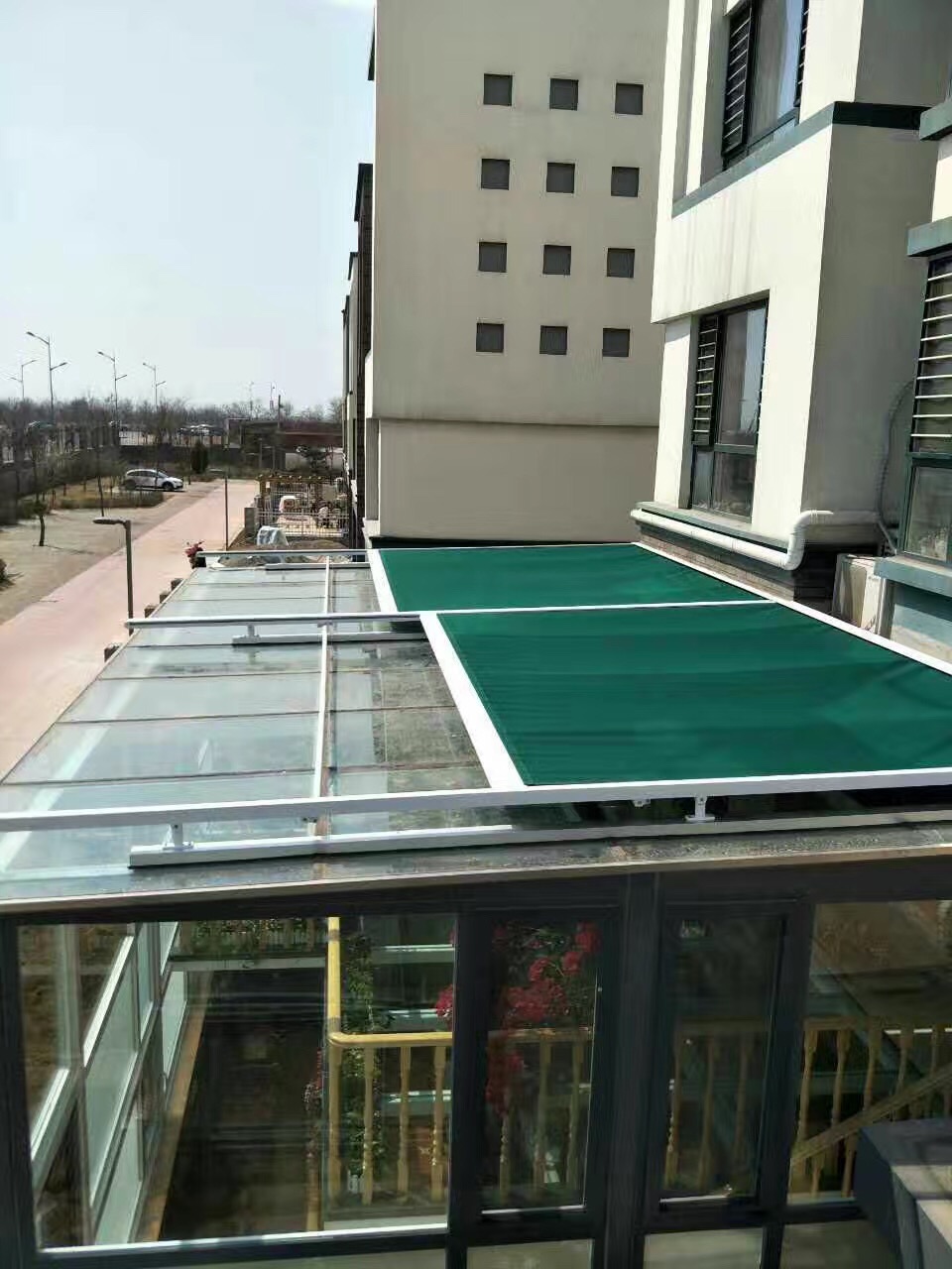 Toldo automático de aluminio motorizado eléctrico de la ventana del techo retráctil de encargo del patio del jardín al aire libre