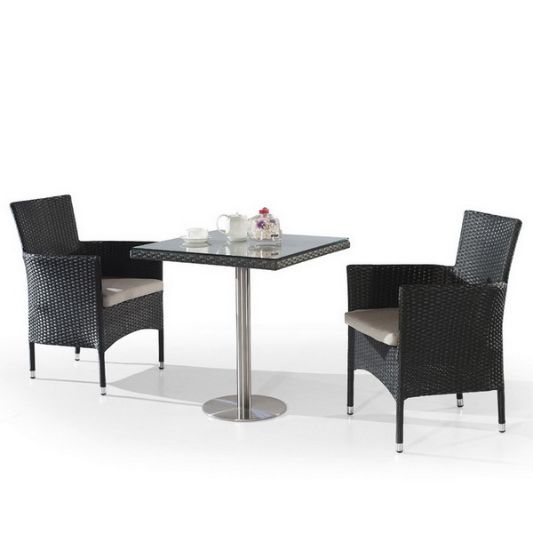 Diferencias en la calidad de la madera de las sillas de comedor al aire libre