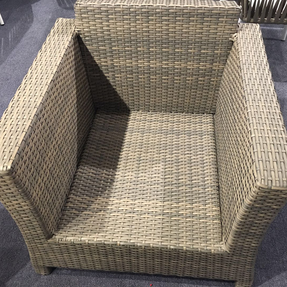 Conjunto de sofás de mimbre de mimbre de ratán al aire libre de 2 plazas