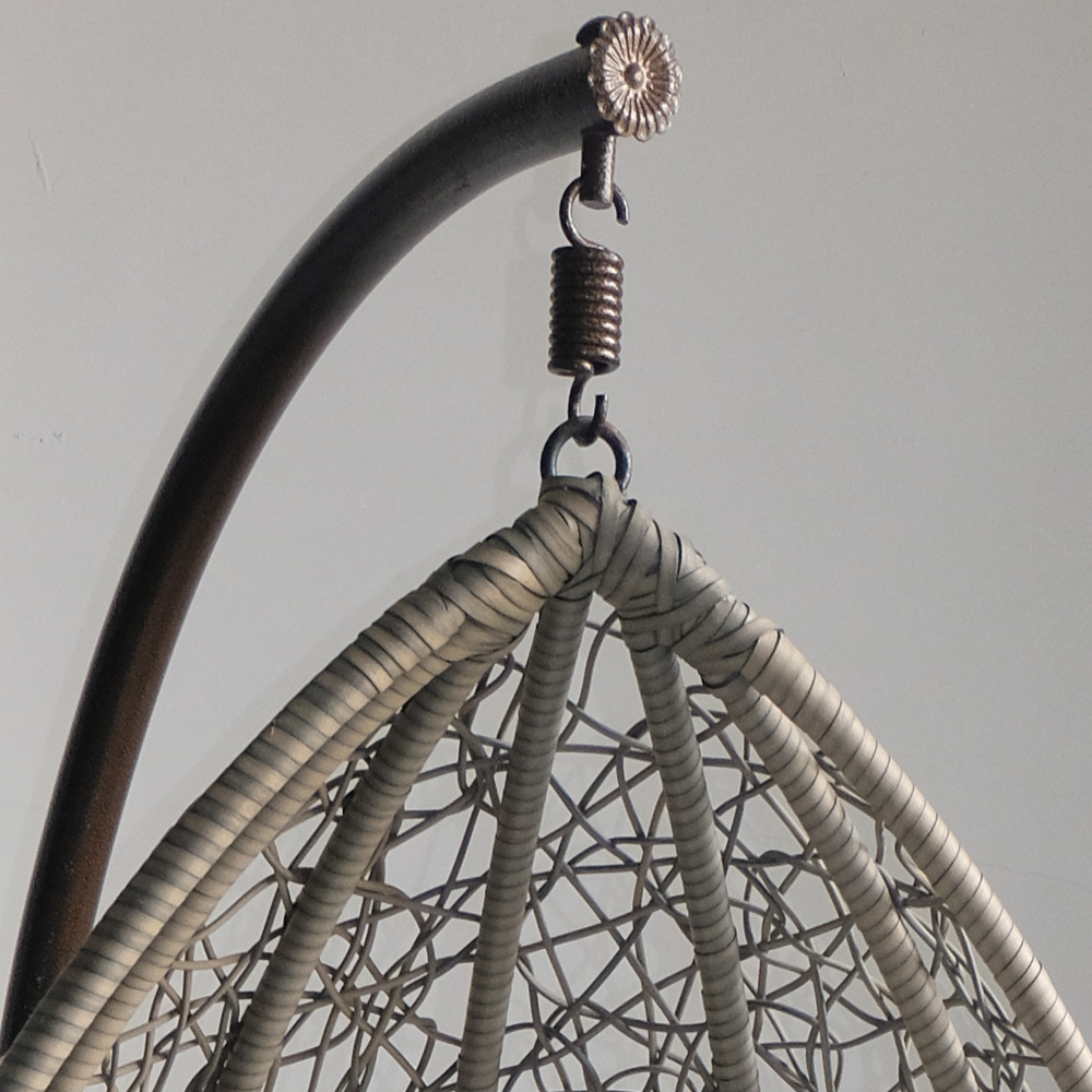 Columpio al aire libre de la silla del huevo de la rota